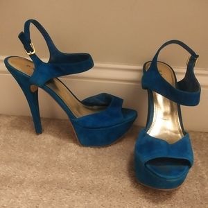 Turquoise "Kay" pump 💙😍